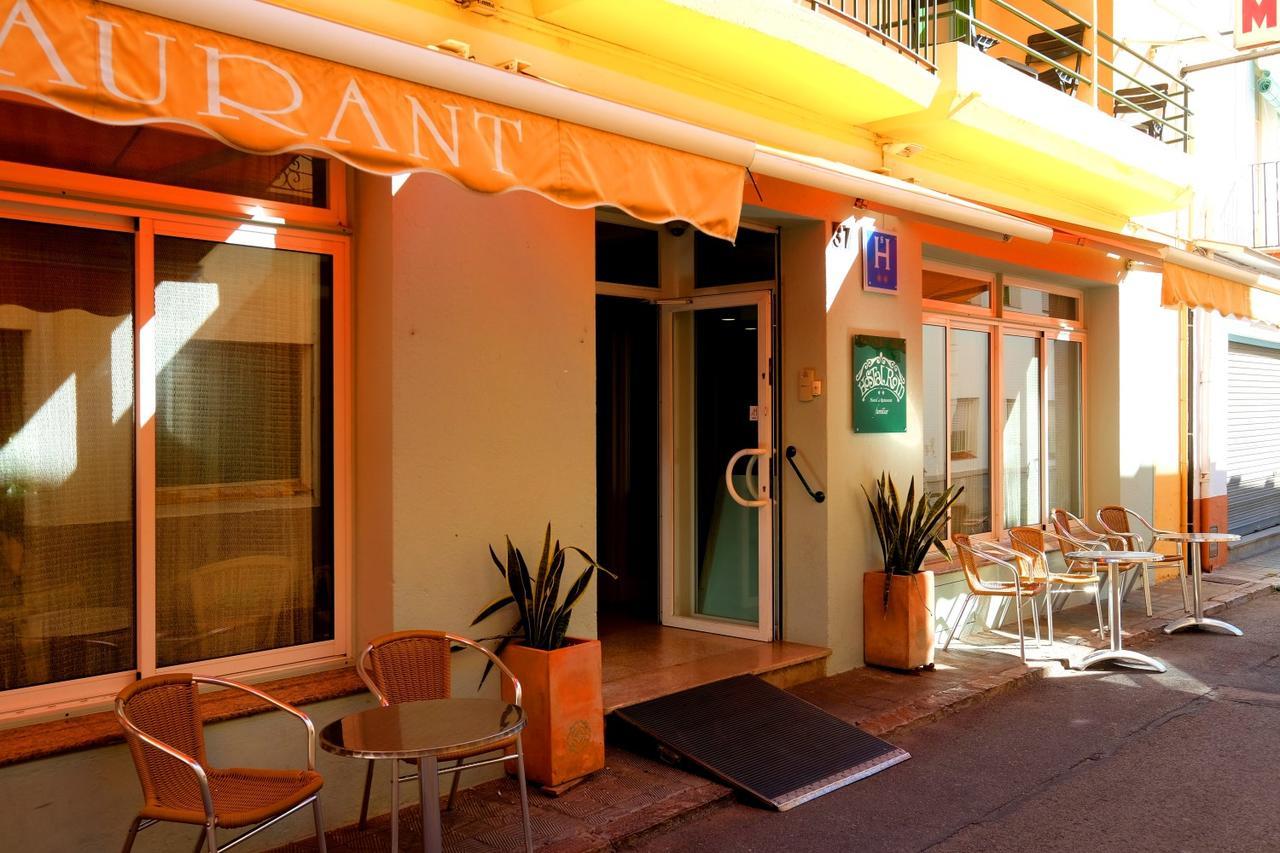 Hostal Rom Familiar Roses Kültér fotó